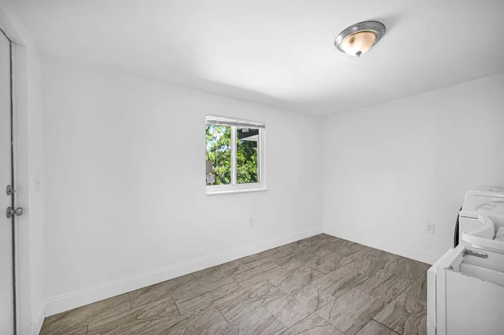 4723 NW 4TH STREET Plantation, FL 33317