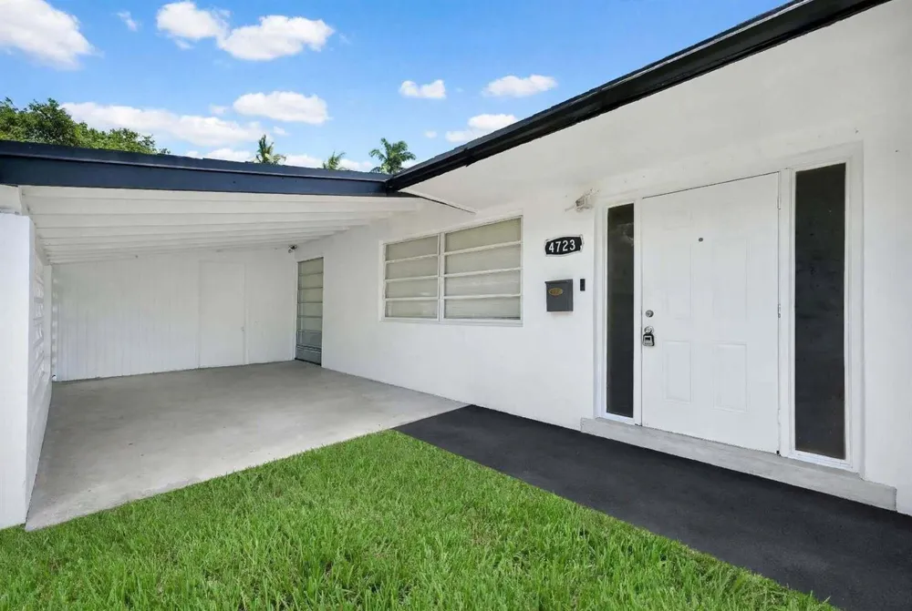 4723 NW 4TH STREET Plantation, FL 33317