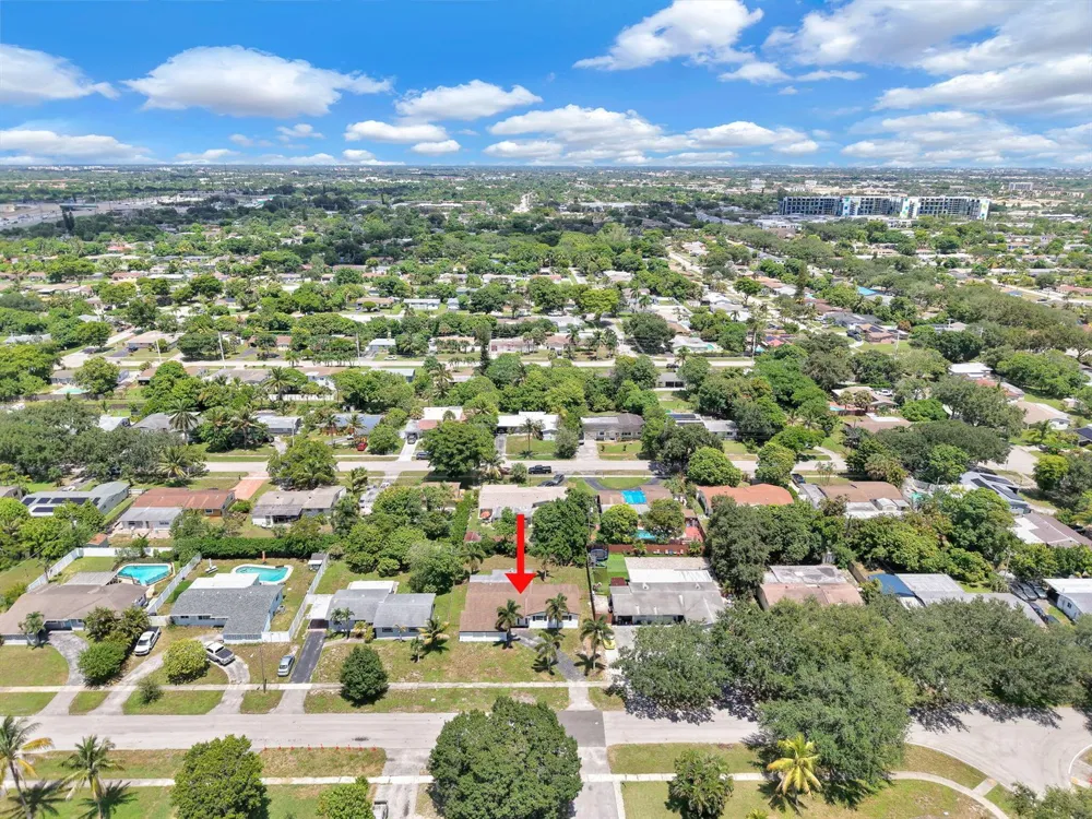 4723 NW 4TH STREET Plantation, FL 33317