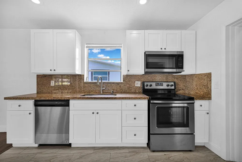 4723 NW 4TH STREET Plantation, FL 33317