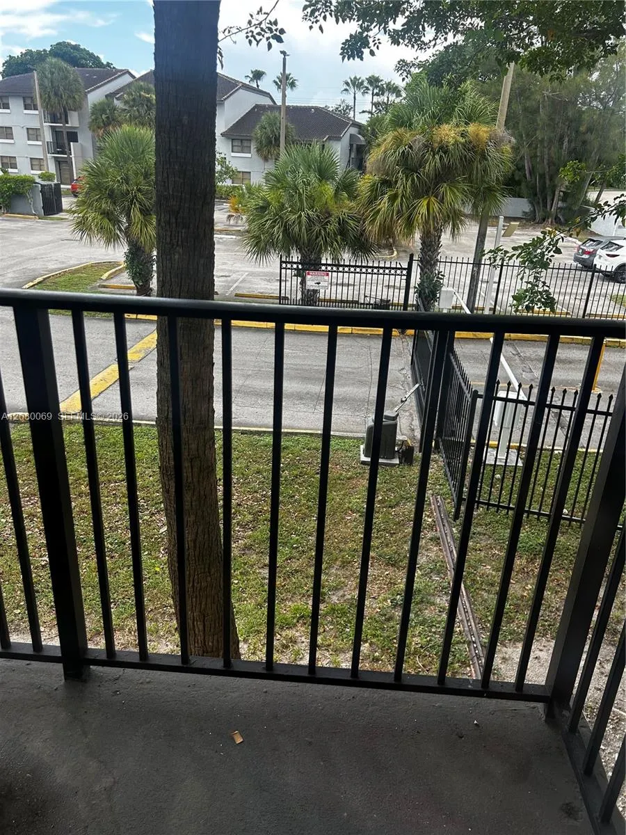 7180 NW 179th St #211 Hialeah, FL 33015