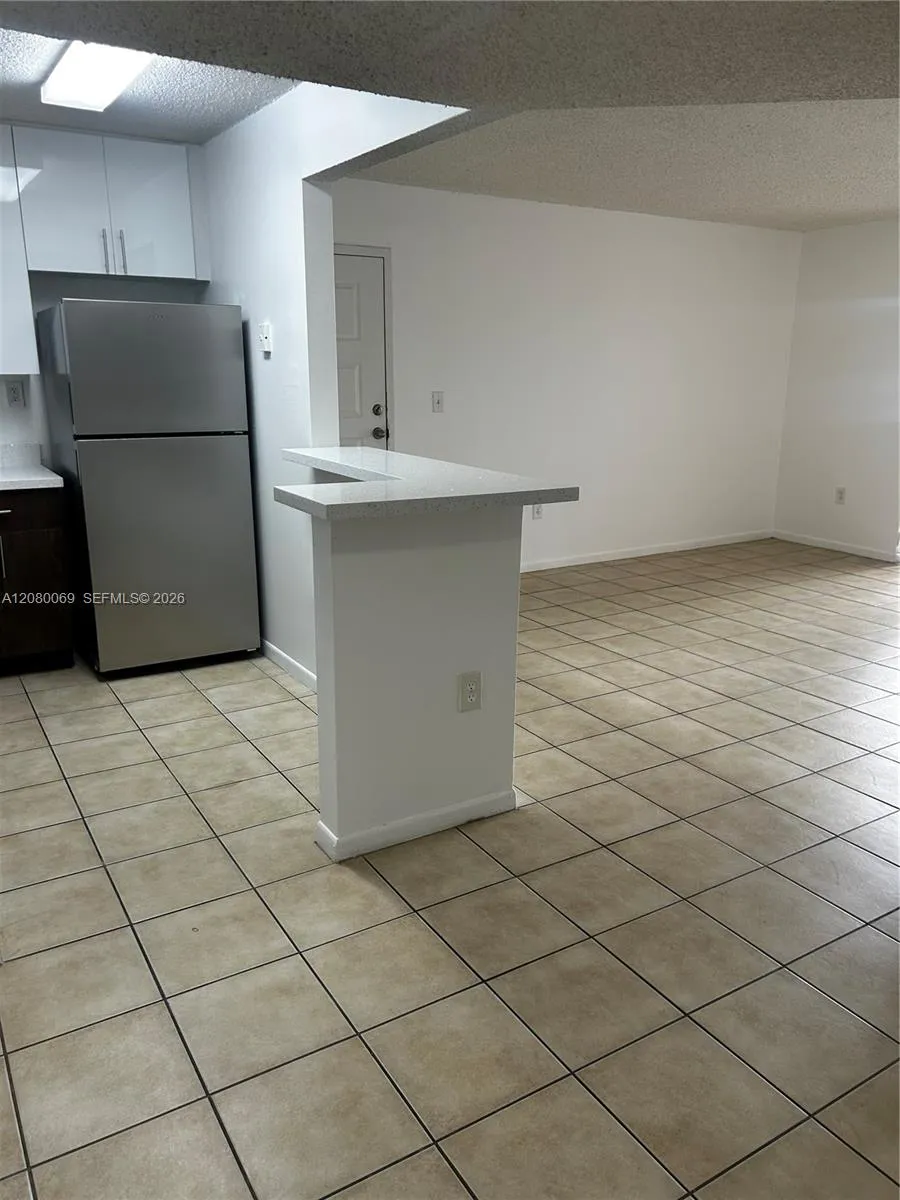 7180 NW 179th St #211 Hialeah, FL 33015