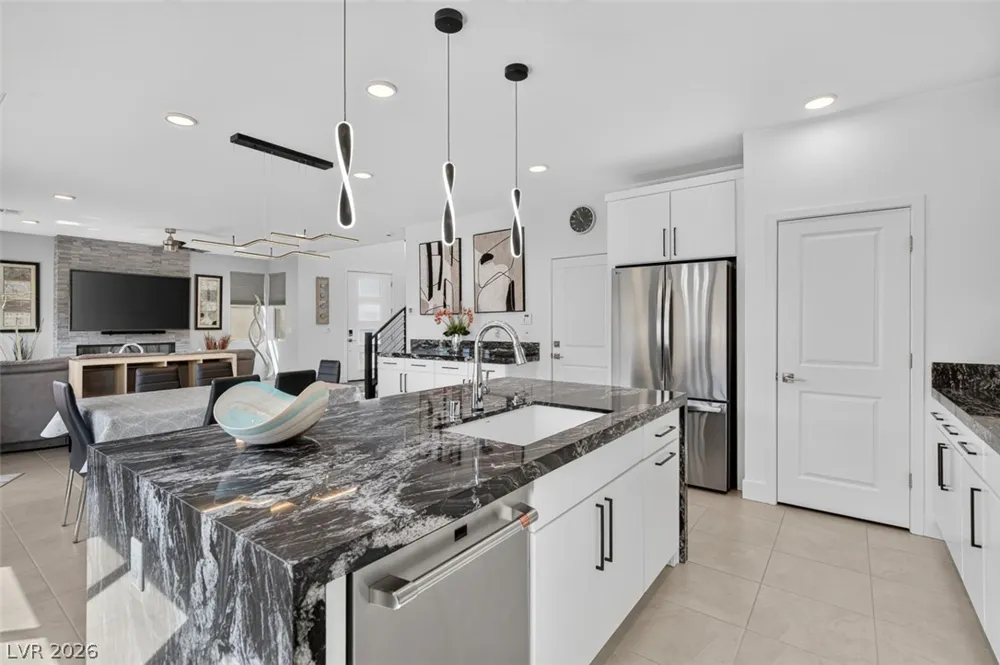 6342 Redstone Hills Drive Las Vegas, NV 89148