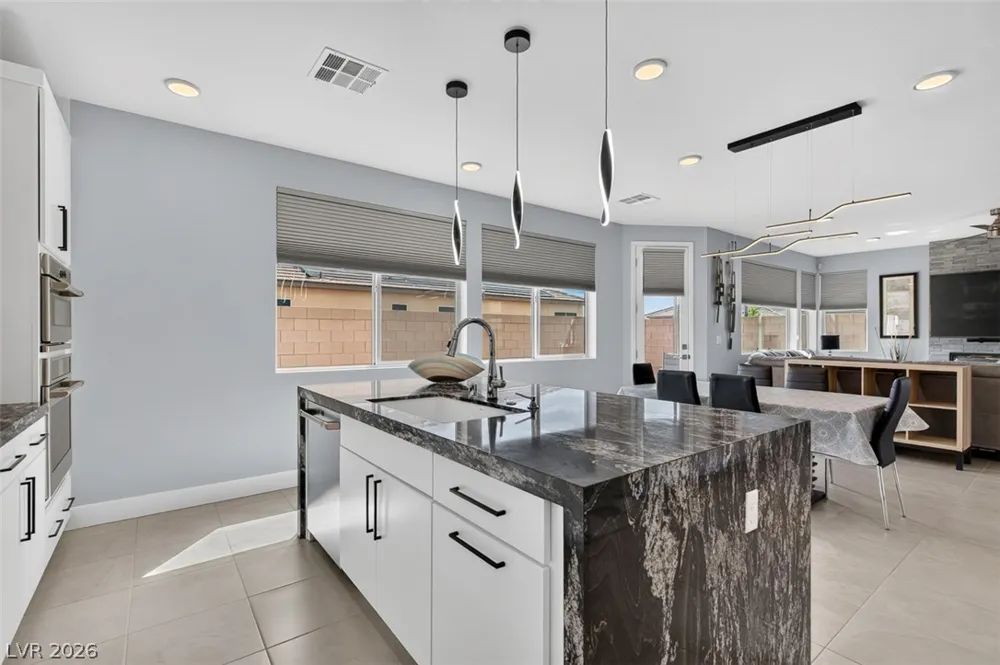 6342 Redstone Hills Drive Las Vegas, NV 89148