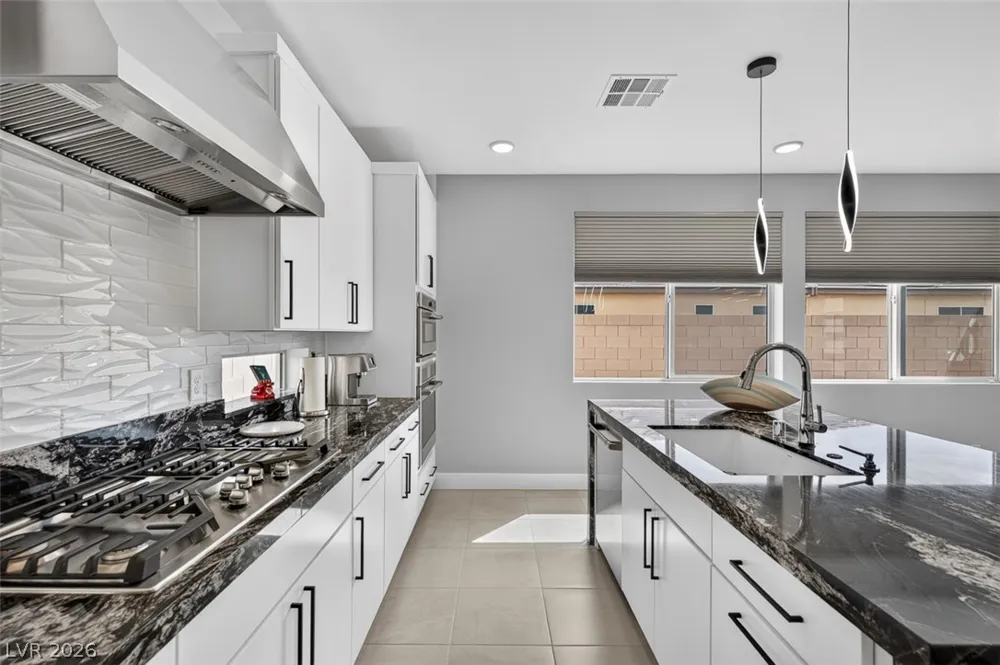6342 Redstone Hills Drive Las Vegas, NV 89148