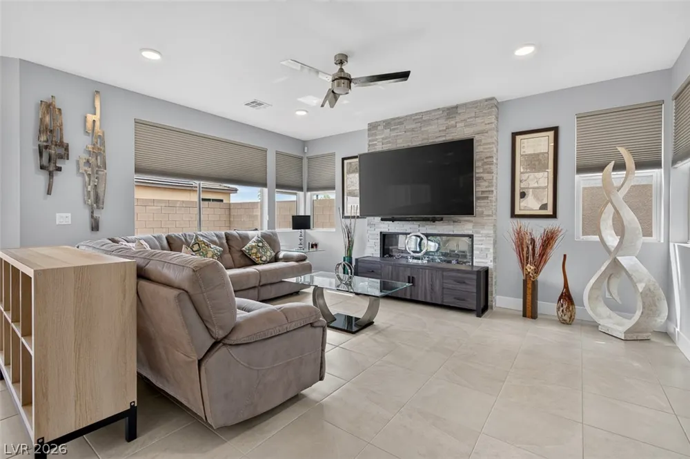 6342 Redstone Hills Drive Las Vegas, NV 89148