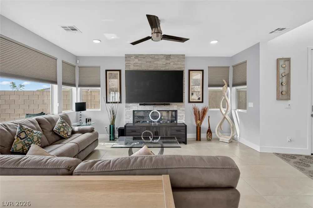 6342 Redstone Hills Drive Las Vegas, NV 89148