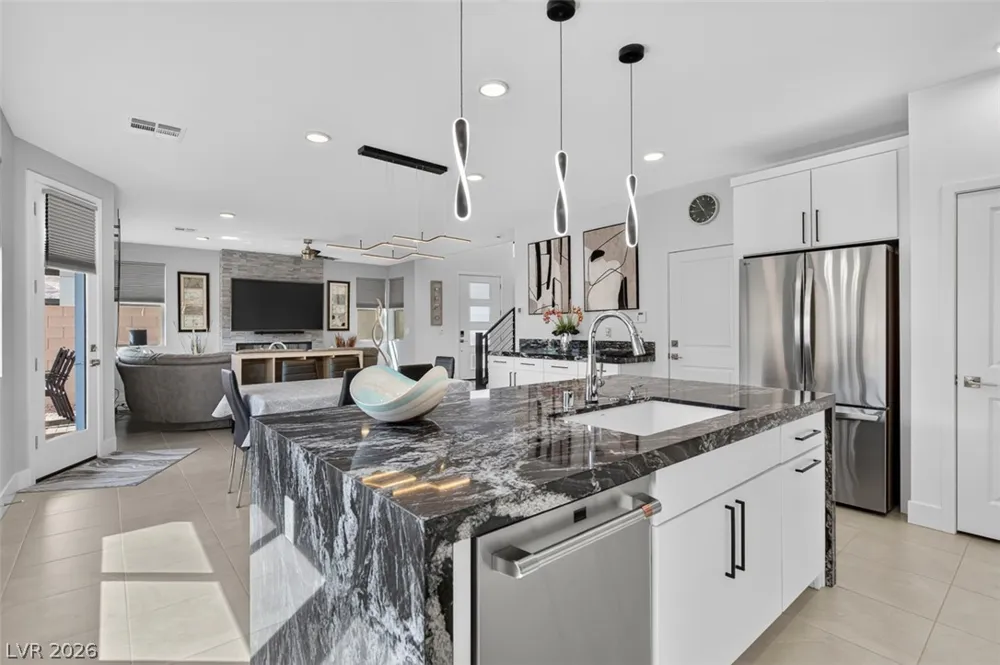 6342 Redstone Hills Drive Las Vegas, NV 89148