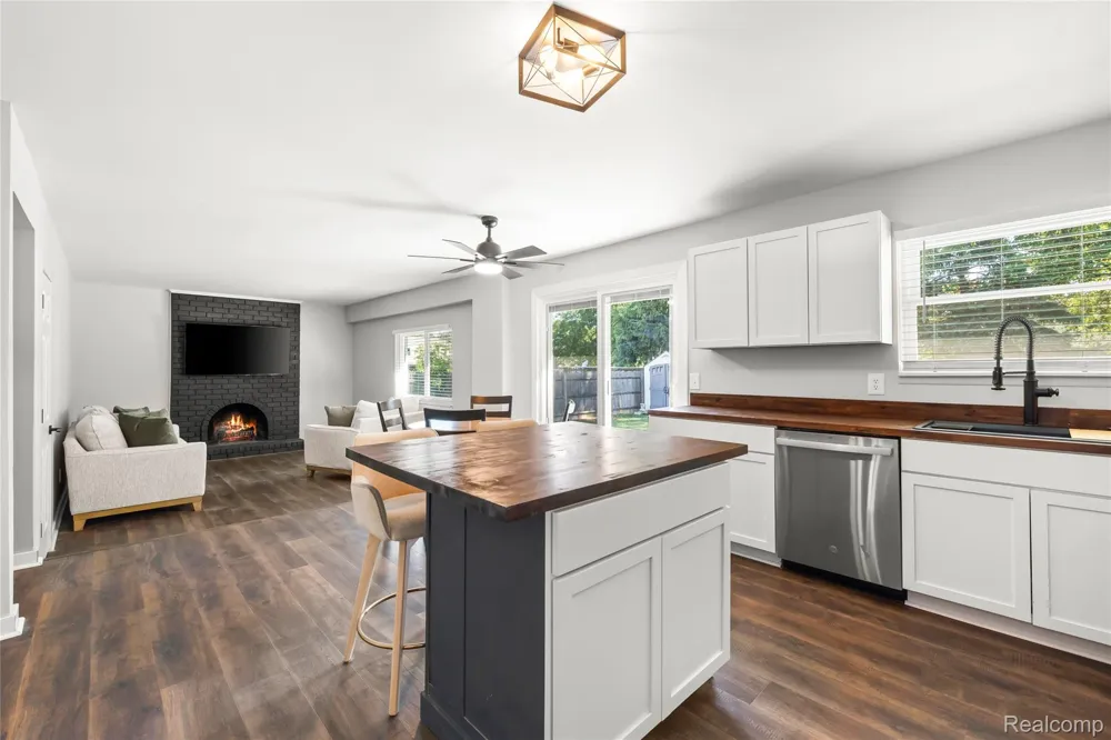 24641 Alicia Street Brownstown Charter Township, MI 48134