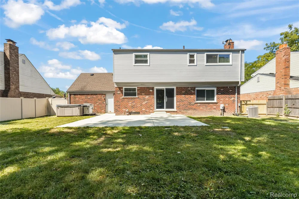 24641 Alicia Street Brownstown Charter Township, MI 48134