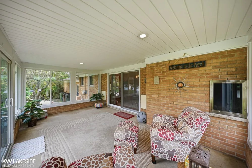 51822 Shelby Road Shelby Charter Township, MI 48316