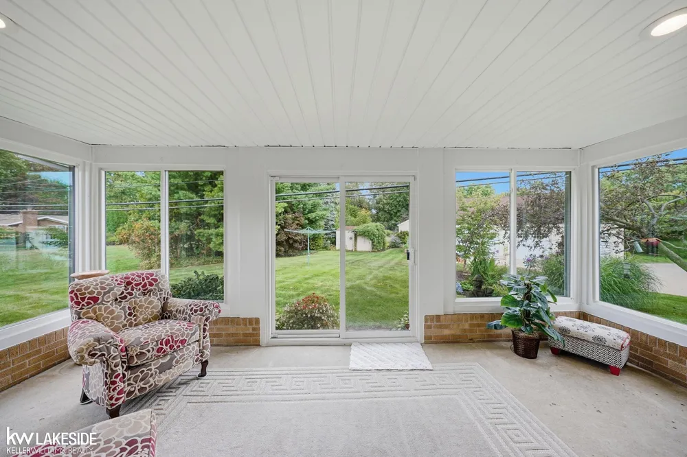 51822 Shelby Road Shelby Charter Township, MI 48316