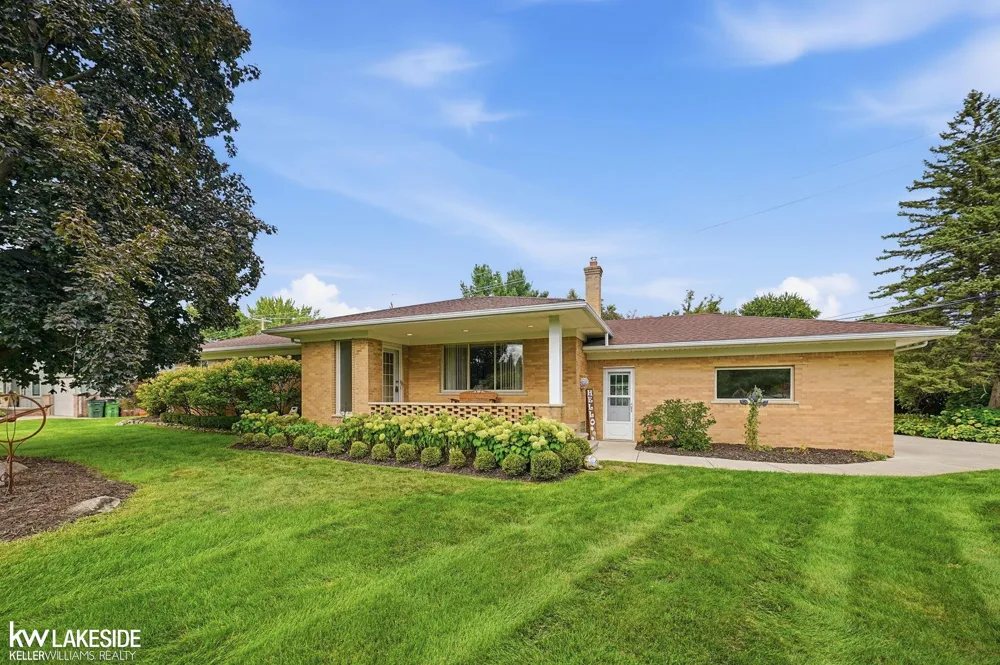 51822 Shelby Road Shelby Charter Township, MI 48316