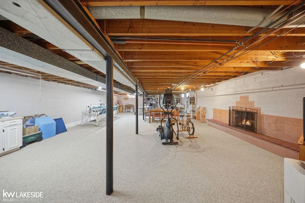 51822 Shelby Road Shelby Charter Township, MI 48316