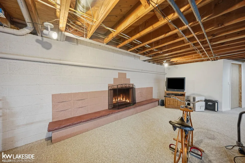 51822 Shelby Road Shelby Charter Township, MI 48316