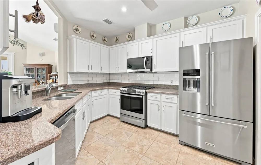 14158 Atascadera Avenue Corpus Christi, TX 78418