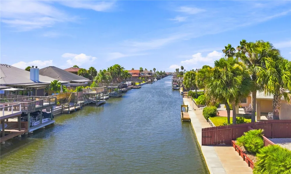 14158 Atascadera Avenue Corpus Christi, TX 78418