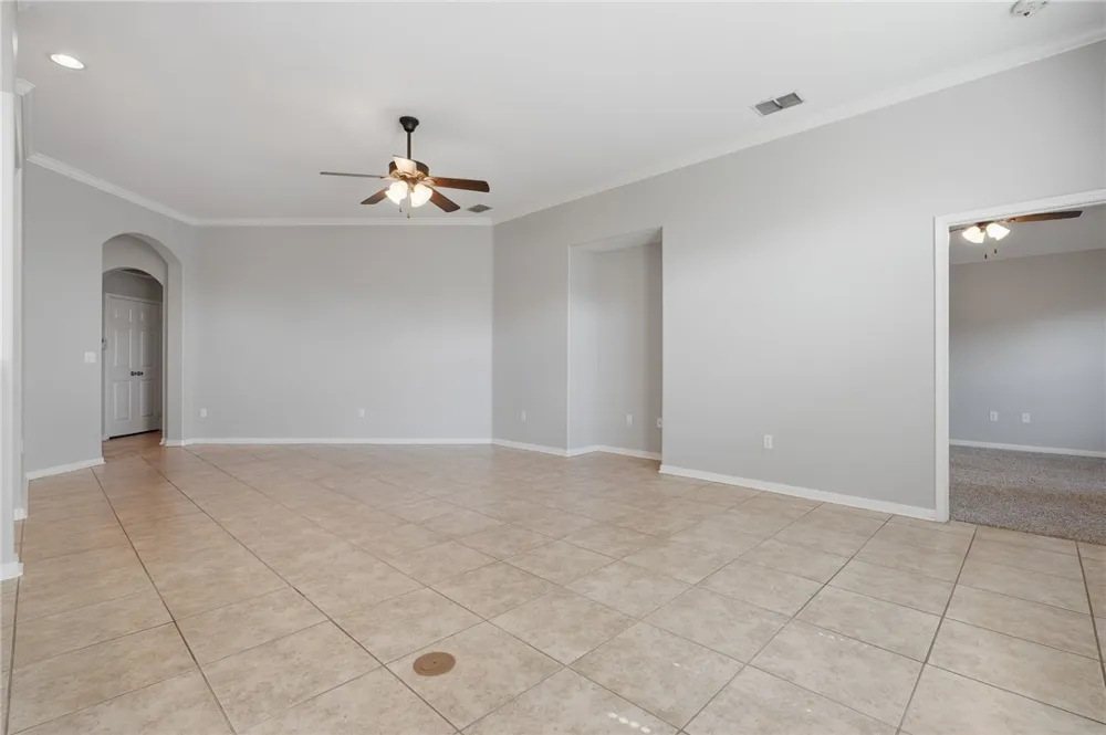 313 San Rafael Drive Portland, TX 78374