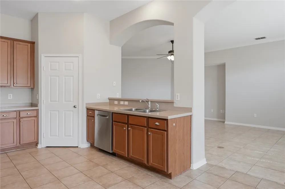 313 San Rafael Drive Portland, TX 78374