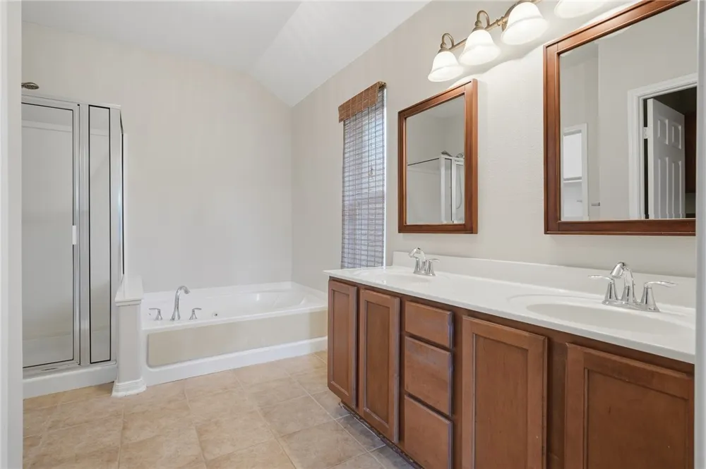 313 San Rafael Drive Portland, TX 78374
