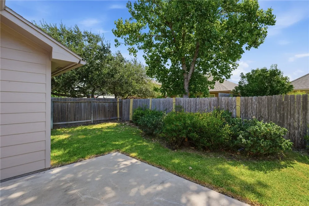 313 San Rafael Drive Portland, TX 78374