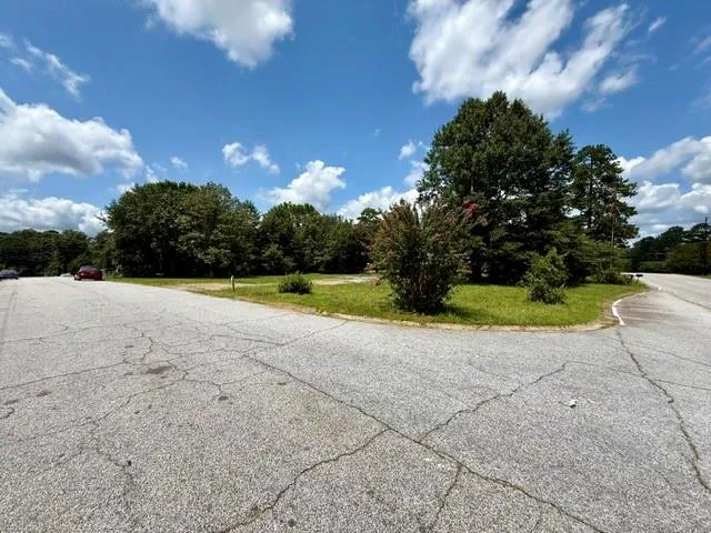 8465 Kendrick Road Jonesboro, GA 30238