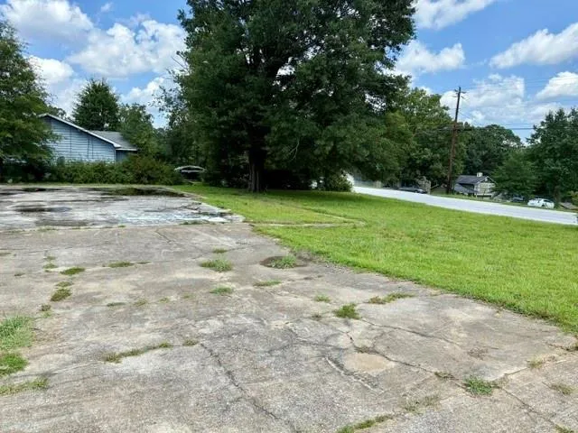 8465 Kendrick Road Jonesboro, GA 30238