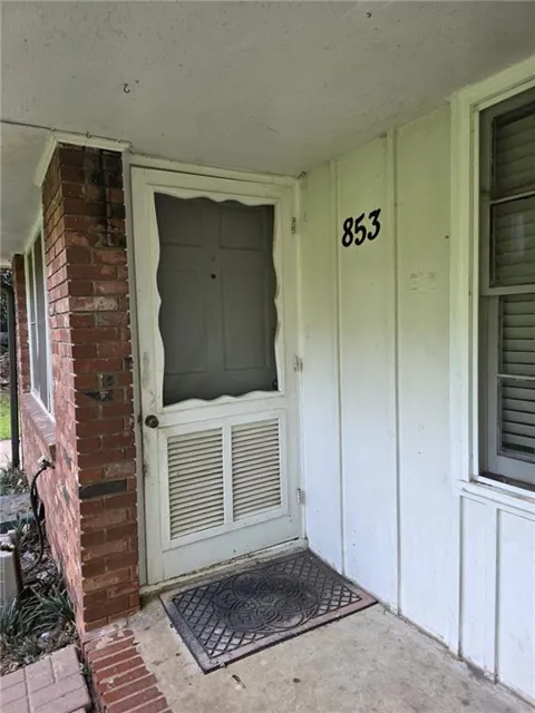 853 Rowland Street