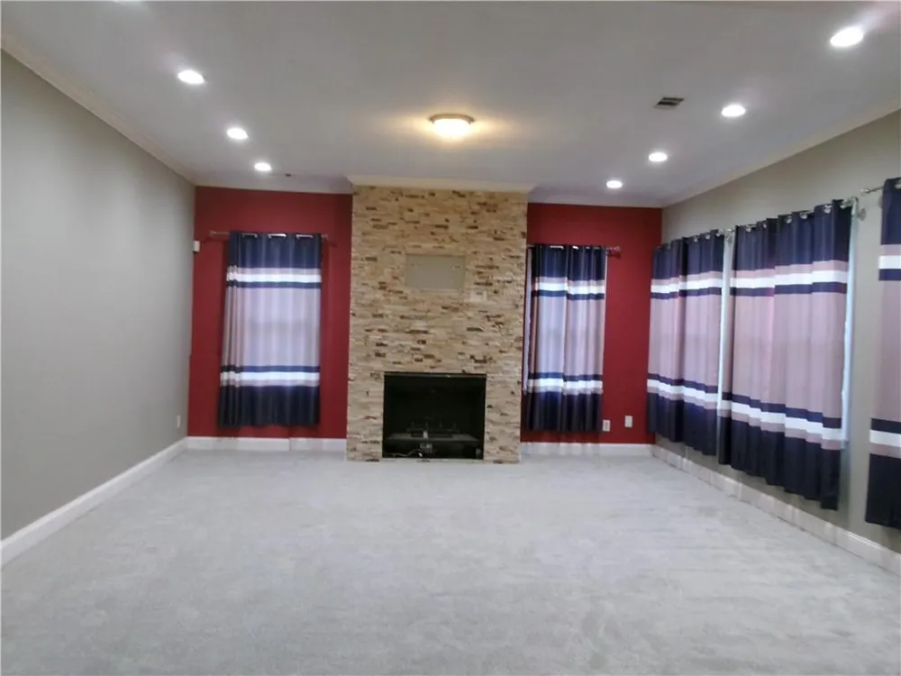 910 Woodward Park Drive Suwanee, GA 30024