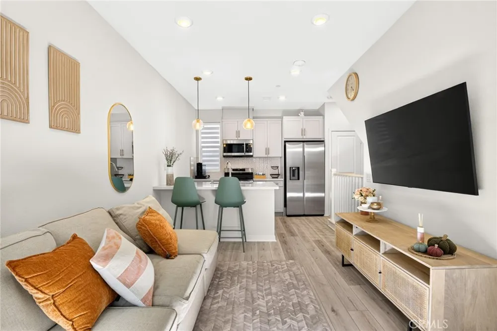 1582 Topeka Avenue #3 Placentia, CA 92870