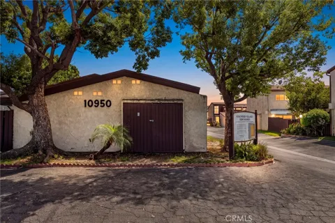 10950 Saticoy #20