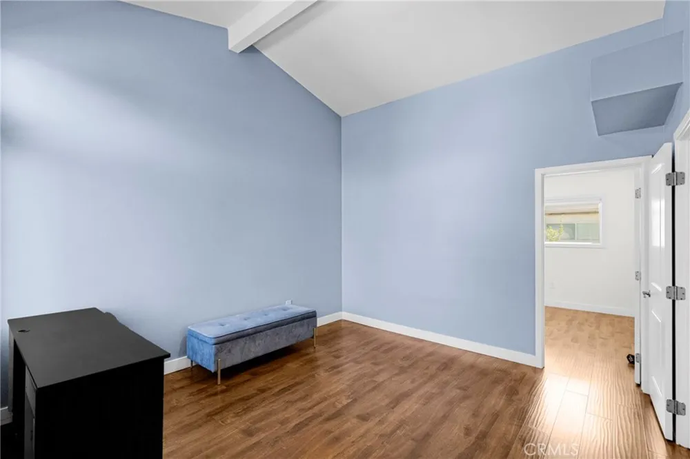 10950 Saticoy #20 Sun Valley, CA 91352