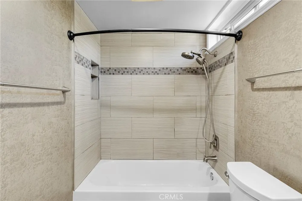 10950 Saticoy #20 Sun Valley, CA 91352