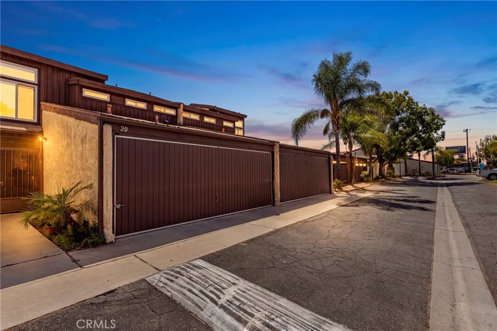 10950 Saticoy #20 Sun Valley, CA 91352
