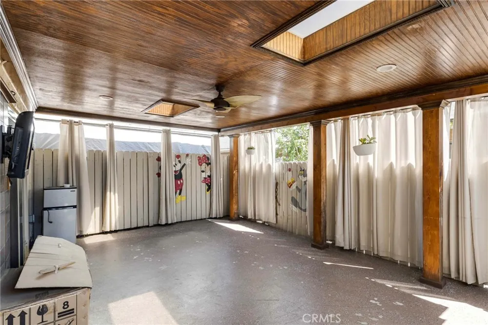 10950 Saticoy #20 Sun Valley, CA 91352