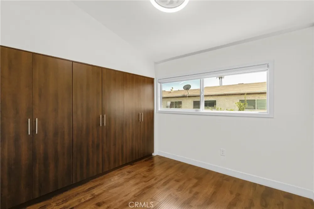 10950 Saticoy #20 Sun Valley, CA 91352