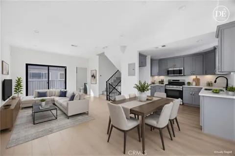 10154 Regent