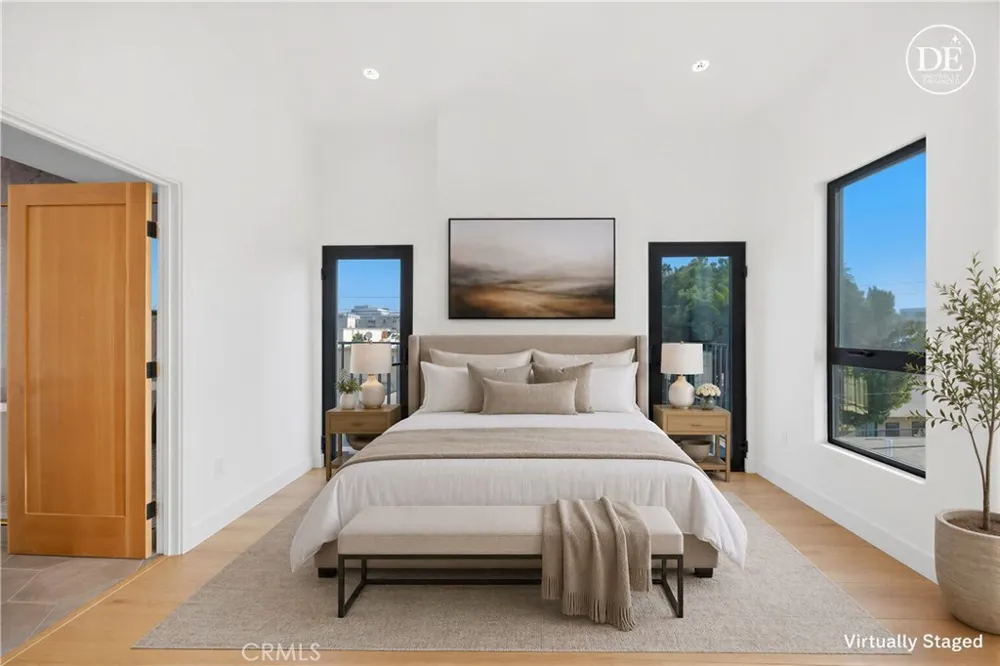 10154 Regent Los Angeles, CA 90034