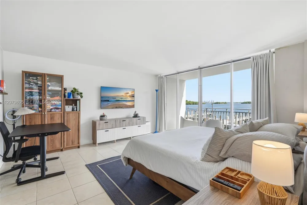 770 NE 69th St #2B Miami, FL 33138