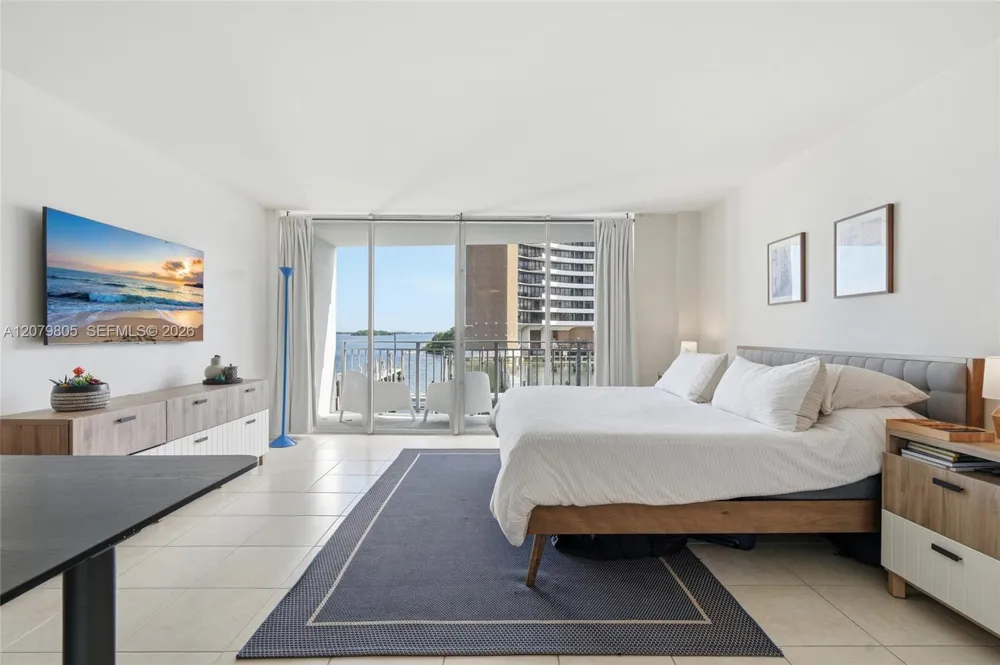 770 NE 69th St #2B Miami, FL 33138
