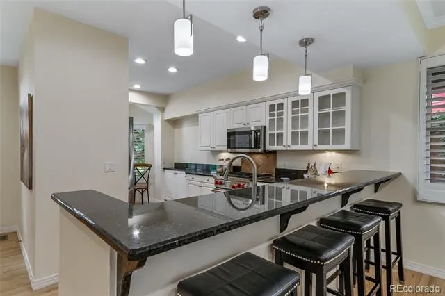 124 Jackson Street Denver, CO 80206