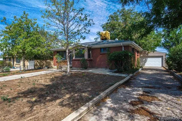 14205 E 25th Place Aurora, CO 80011