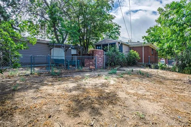 14205 E 25th Place Aurora, CO 80011