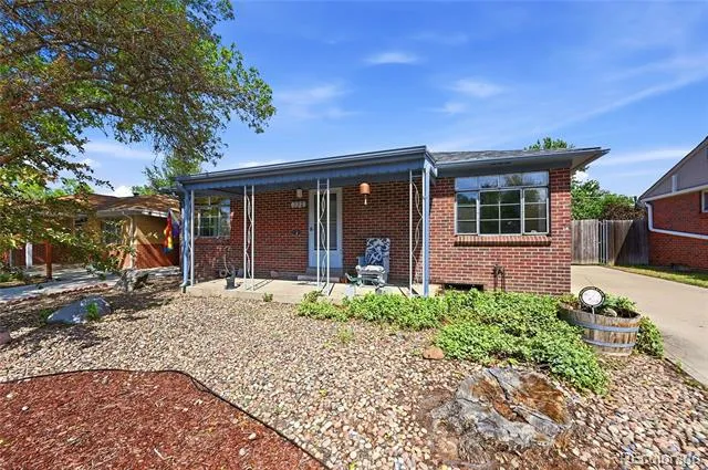 332 S Leyden Street Denver, CO 80224