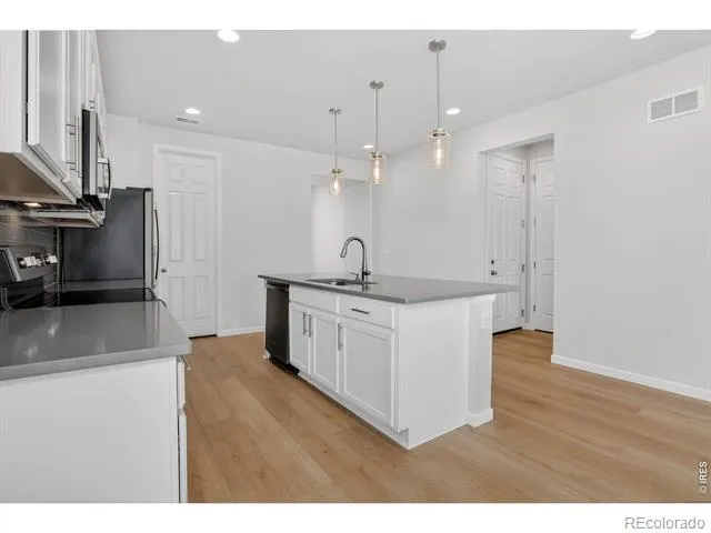 26984 E Archer Avenue Aurora, CO 80018