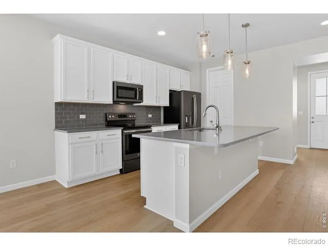 26984 E Archer Avenue Aurora, CO 80018