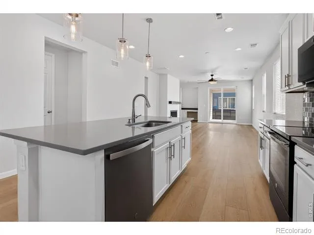 26984 E Archer Avenue Aurora, CO 80018