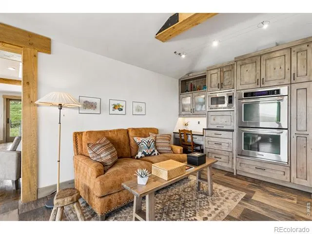 1091 Shadow Ridge Road Laporte, CO 80535