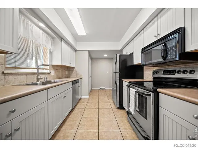 1403 S 11th Avenue Sterling, CO 80751