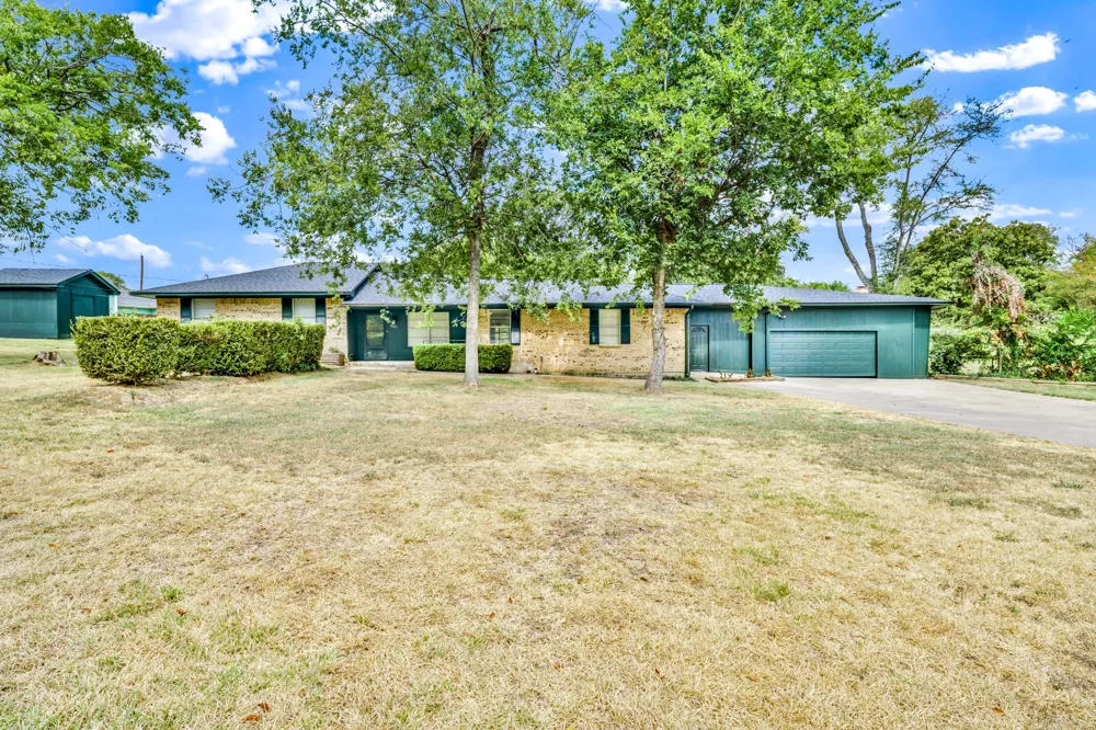15651 Watson Drive Kemp, TX 75143